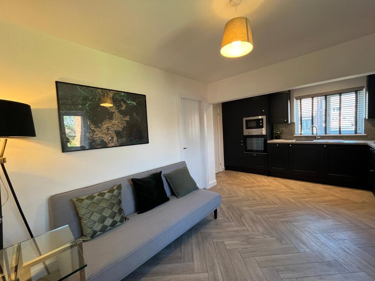 Contemporary 1 Bedroom Apartment Normanton  Ngoại thất bức ảnh